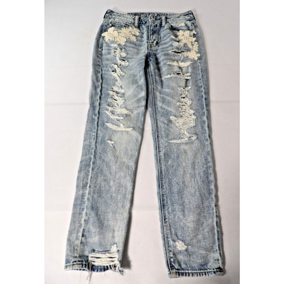 American Eagle Hi Rise Tom Boy Sz 4 Jeans Lace Light Wash Eyelet Y2K Distressed - Picture 1 of 16